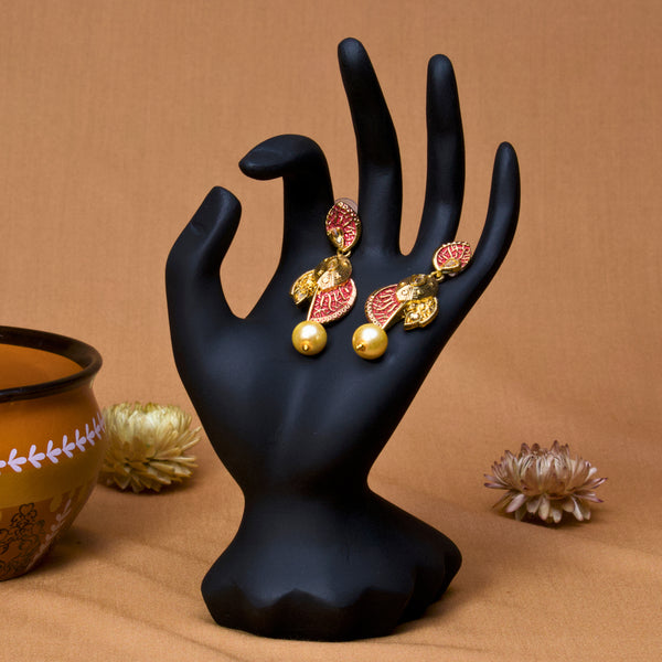 Gracious Sty 3le Traditional Pearl Earrings