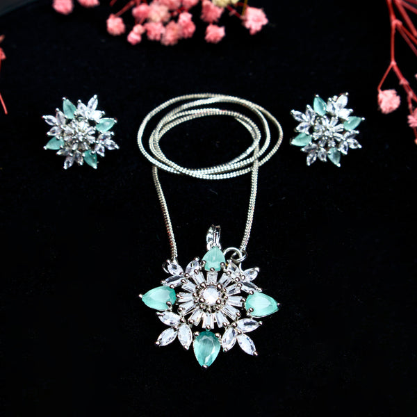 Snowflakes Pendant Set