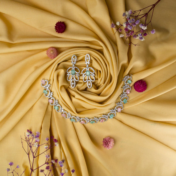 Crown Necklace With Leaf Earrings