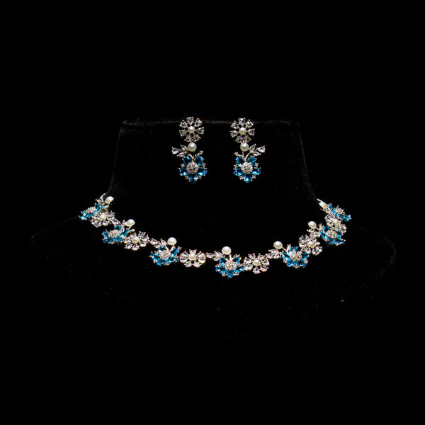Flower Necklace Set With Pearl