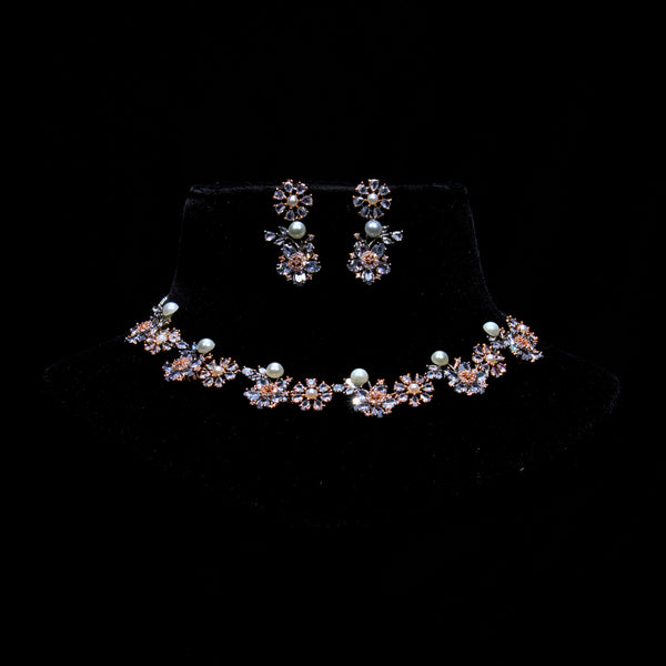 Flower Necklace Set With Pearl