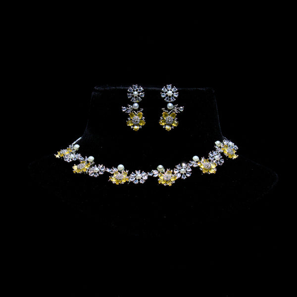 Flower Necklace Set With Pearl